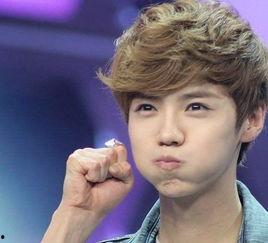 娱乐吃瓜猫鹿晗,娱乐吃瓜猫的时尚之旅 第2张 娱乐吃瓜猫鹿晗,娱乐吃瓜猫的时尚之旅 第2张