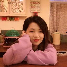 为吃瓜进了娱乐圈百度云,意外踏入娱乐圈的奇幻旅程 第2张 为吃瓜进了娱乐圈百度云,意外踏入娱乐圈的奇幻旅程 第2张