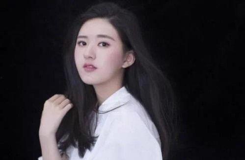 娱乐圈吃瓜赵露思是谁呀,娱乐圈新晋小花,吃瓜群众热议的焦点人物 第2张 娱乐圈吃瓜赵露思是谁呀,娱乐圈新晋小花,吃瓜群众热议的焦点人物 第2张